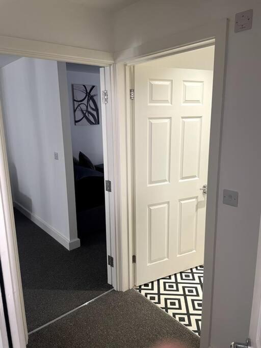 #6Bs 1 Bed Serviced Apartment Derby Buitenkant foto