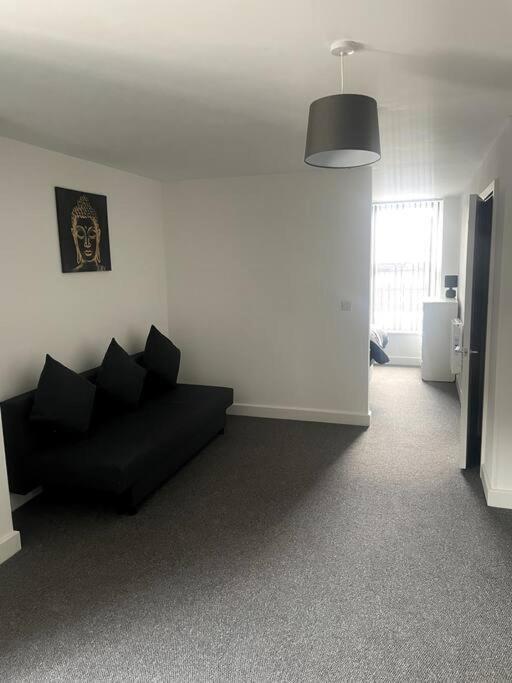 #6Bs 1 Bed Serviced Apartment Derby Buitenkant foto