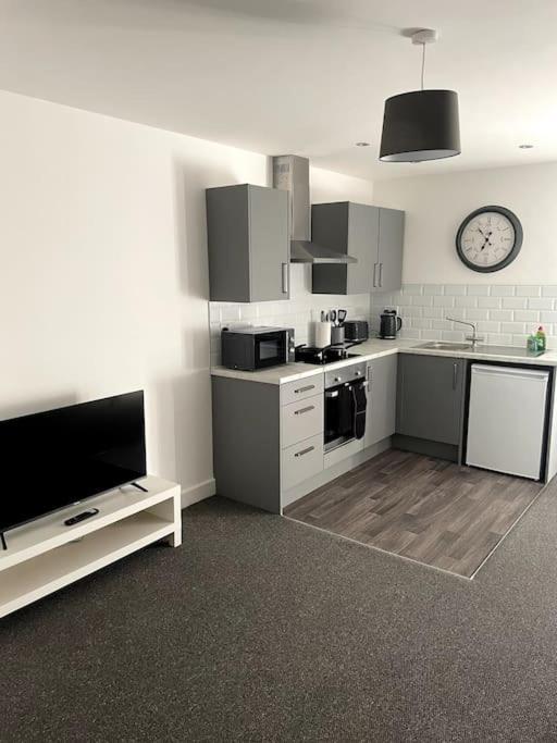 #6Bs 1 Bed Serviced Apartment Derby Buitenkant foto