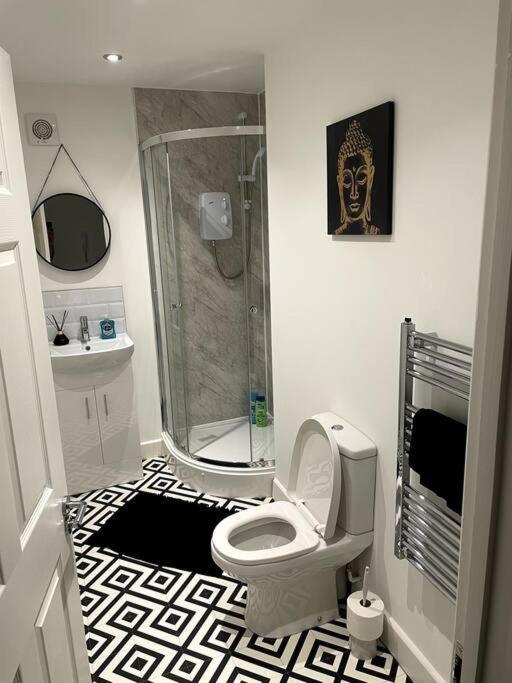 #6Bs 1 Bed Serviced Apartment Derby Buitenkant foto